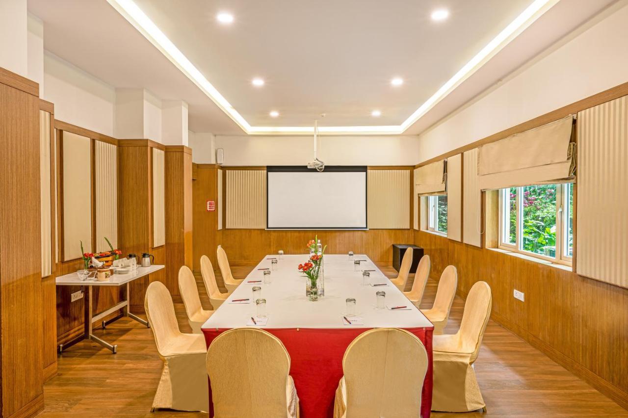 Sterling Ooty Elk Hill Hotel Екстериор снимка