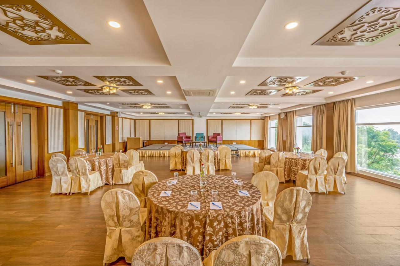 Sterling Ooty Elk Hill Hotel Екстериор снимка