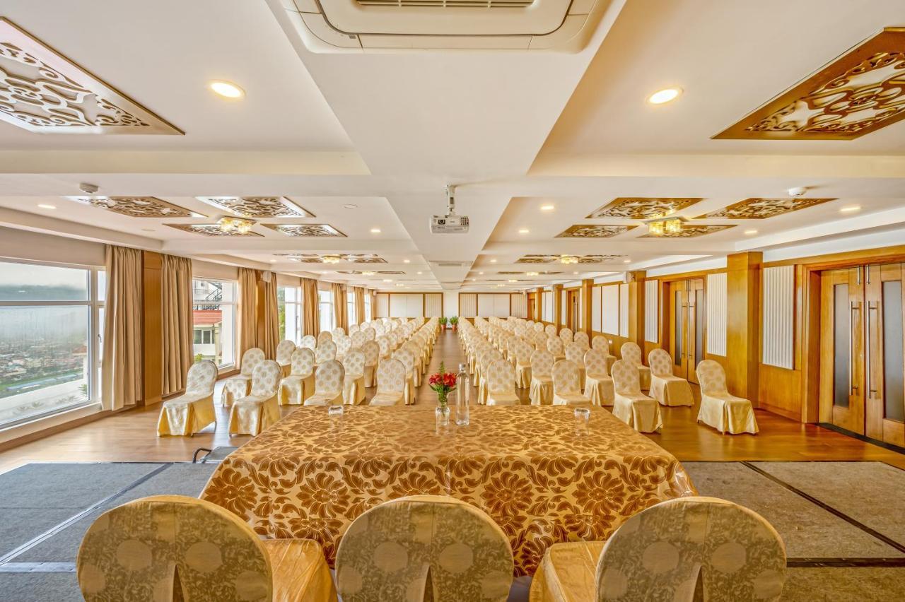 Sterling Ooty Elk Hill Hotel Екстериор снимка